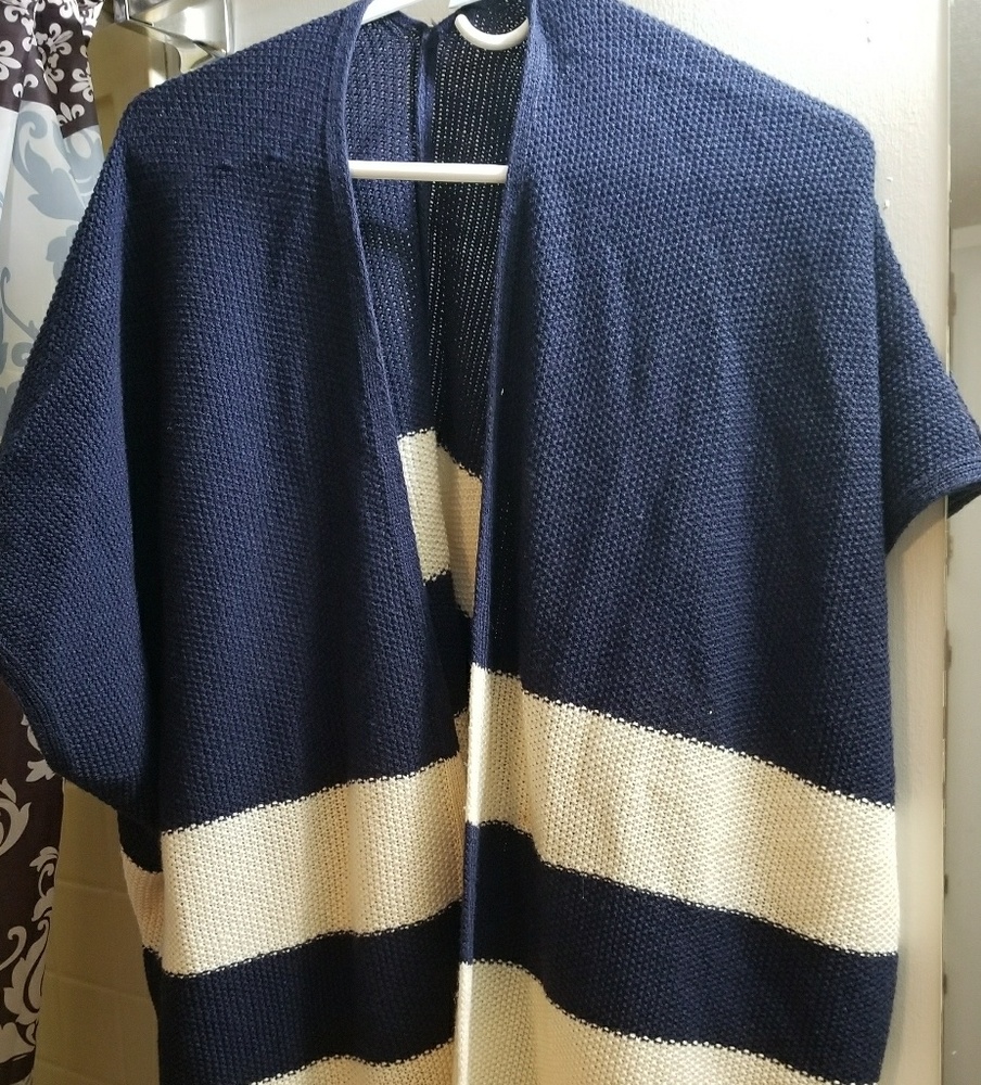 NWOT CHARLOTTE RUSSE Poncho sweater BLUE CREAM